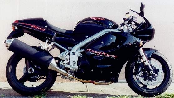 Triumph Daytona T595